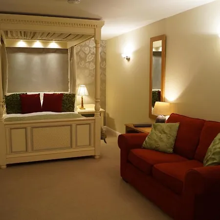 Oda ve Kahvaltı Claxton Hall 4*